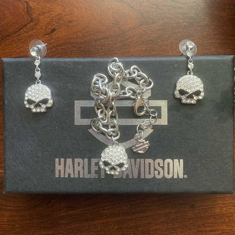 Harley Davidson bracelet and earrings set